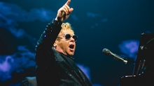 Elton John lên kế hoạch lưu diễn thế giới và ra mắt album mới