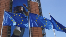 EU nới quy định cấp Thẻ Xanh nhằm thu hút lao động