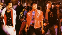 Ca khúc 'Beat It' của Michael Jackson: Lùi lại một bước, trời cao biển rộng