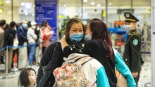 Hỗ trợ người Việt tại Ukraine đăng ký các chuyến bay về nước
