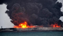 Chưa xác định được nguyên nhân gây nổ trên tàu chở dầu ở ngoài khơi Hong Kong