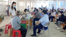 Quyền Bộ trưởng Bộ Y tế Đào Hồng Lan: Tốc độ tiêm vaccine Covid-19 ở một số địa phương vẫn chưa đạt yêu cầu