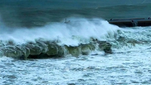 Bão số 4 khi vào Biển Đông rất mạnh, gây mưa lớn tại Trung Bộ
