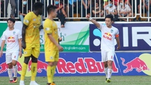 V-League vòng 10: Siêu phẩm của Xuân Trường và tấm thẻ đỏ của Lee Nguyễn