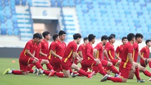Việt Nam vào vòng loại thứ ba: Những 'đêm trắng' cùng bóng đá