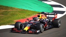 Chặng đua 70 năm kỉ niệm F1: Verstappen lên ngôi, Hamilton hết thiêng ở Silverstone