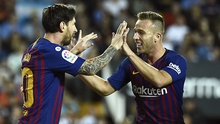 Arthur Melo: Leo Messi giúp tôi chói lòa
