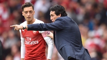 Arsenal: Emery không thể chỉ dựa vào Oezil