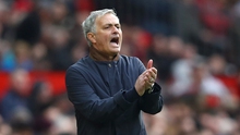 Jose Mourinho cần học Sir Alex để bớt khắc nghiệt hơn