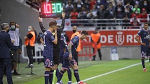 Cả Ligue 1 ngắm nhìn Messi