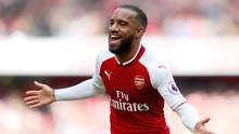 Lacazette vẫn thua xa Lukaku & Morata