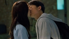 Tập 1 ‘Người vợ thân quen’: Han Ji Sung & Han Ji Min trao nhau nụ hôn lãng mạn đầu tiên