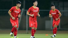 Việt Nam vs Malaysia: Trọng Hoàng, Đình Trọng tái xuất