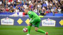 Kasper Schmeichel đồng ý rời Leicester