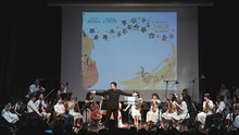 Dàn nhạc giao hưởng 'nhí' đầu tiên của Việt Nam biểu diễn gây quỹ cho miền Trung