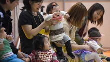 Nhật Bản tìm cách xóa bỏ tình trạng trẻ sơ sinh bị cha mẹ bạo hành
