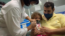Các nước đã triển khai tiêm vaccine ngừa Covid-19 cho trẻ từ 5-11 tuổi thế nào?