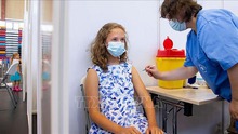 Trẻ em ít có nguy cơ nhiễm Covid-19 nghiêm trọng, vì sao vẫn cần tiêm vaccine?