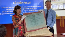 Tiếp nhận tập album ảnh các ngành nghề ở Việt Nam đầu thế kỷ XX