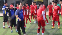 HLV Park Hang Seo và vấn đề sân tập của U23 Việt Nam