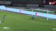 VIDEO: Nguyên Mạnh cản phá 11m xuất thần, Viettel lên đỉnh bảng V-League