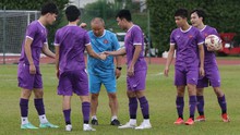 Nhật ký AFF Cup 9/12: HLV Park Hang Seo lo bị lộ chiến thuật