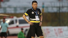 HLV Chu Đình Nghiêm tố BTC sân Bình Dương 'chơi xấu'