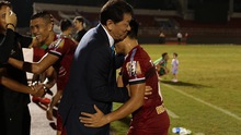 Thầy Hàn chúc mừng Quang Hải, 'Ronaldo xứ Nghệ' tái xuất