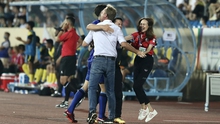 Trưởng đoàn U23 Thái Lan lại được vinh danh