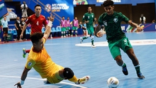 Văn Ý lại hoá 'Neuer', futsal Việt Nam đáng gờm với nhà vô địch World Cup