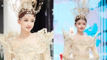 Danh hiệu Nữ thần bị hủy bỏ, Tôn Di lộng lẫy múa mở màn lễ trao giải Kim Ưng
