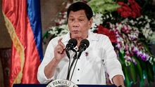 Xóa tan tin đồn lâm trọng bệnh, Tổng thống Philippines bất ngờ 'tái xuất'