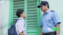 Xem phim Gạo nếp gạo tẻ tập 97: Hân, Hương và Minh phát hiện bố nghỉ dạy đi làm bảo vệ