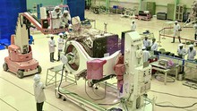 Ấn Độ ra mắt tàu vũ trụ thám hiểm Mặt Trăng