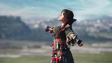 Vừa đầu quân cho Universal Music Vietnam, Phùng Khánh Linh ra mắt MV mới