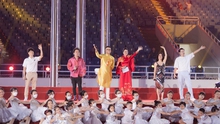 Lễ khai mạc SEA Games 31: Tùng Dương, Hồng Nhung cùng Oplus hát 'Let's shine'