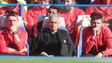 Mourinho tha thứ cho trợ lý của Chelsea, tố trọng tài bù giờ quá nhiều