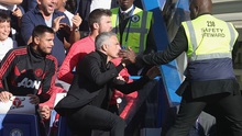 M.U hòa Chelsea, Mourinho an toàn nhưng chiếc ghế nóng sẽ cháy bất cứ lúc nào