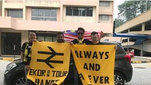 CĐV Malaysia lái xe 3 nghìn km để 'tiếp lửa' cho đội nhà ở Mỹ Đình