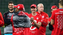 Cầu thủ Bayern Munich diện chiếc áo đặc biệt khi ăn mừng chức vô địch Bundesliga