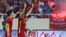 CĐV Việt Nam so sánh bàn thắng của Mạnh Dũng với cú đánh đầu của Ronaldo