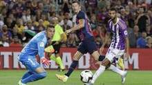 La Liga: Lewandowski và Benzema bùng nổ, Barca và Real đều chiến thắng