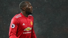 Romelu Lukaku lại kiến tạo... giúp đối thủ ghi bàn