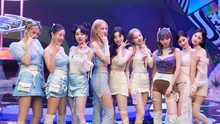 Twice mê hoặc trong bộ ảnh hậu trường 'Talk That Talk'