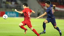 Bóng đá Việt Nam hôm nay: Kiatisuk động viên học trò trước khi lên đội tuyển