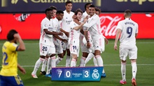 Cadiz 0-3 Real Madrid: Benzema rực sáng, Real Madrid chiếm ngôi đầu Liga