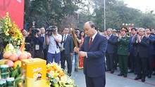 Thủ tướng Nguyễn Xuân Phúc dâng hương tại Lễ hội kỷ niệm 230 năm chiến thắng Ngọc Hồi – Đống Đa