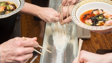Mì 'lạc trôi' - món ăn độc đáo chỉ có tại Nhật Bản