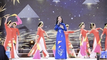 Ca sĩ Phương Nga: Xúc động khi hát 'Bài ca phụ nữ Việt Nam'
