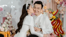 MC Phan Tô Ny hạnh phúc bên Hoa hậu Lê Âu Ngân Anh trong lễ vu quy